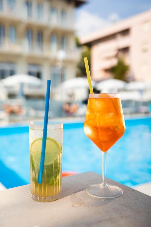 Hotel Villa Augustea ريميني المظهر الخارجي الصورة
