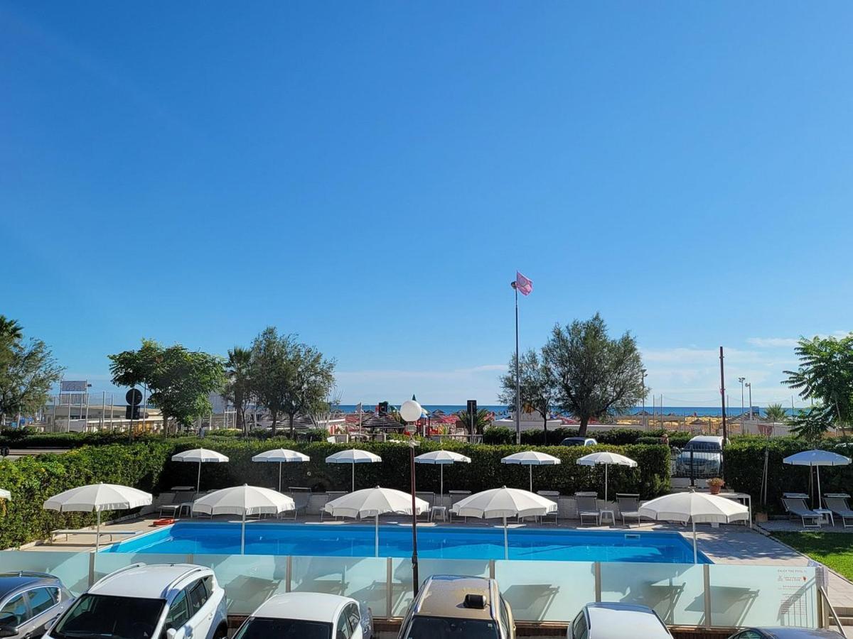 Hotel Villa Augustea ريميني المظهر الخارجي الصورة