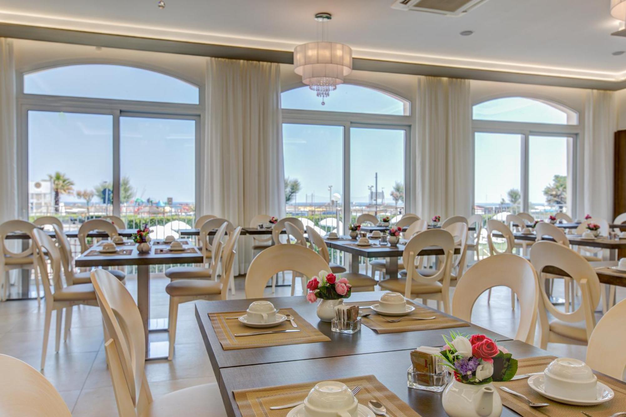 Hotel Villa Augustea ريميني المظهر الخارجي الصورة