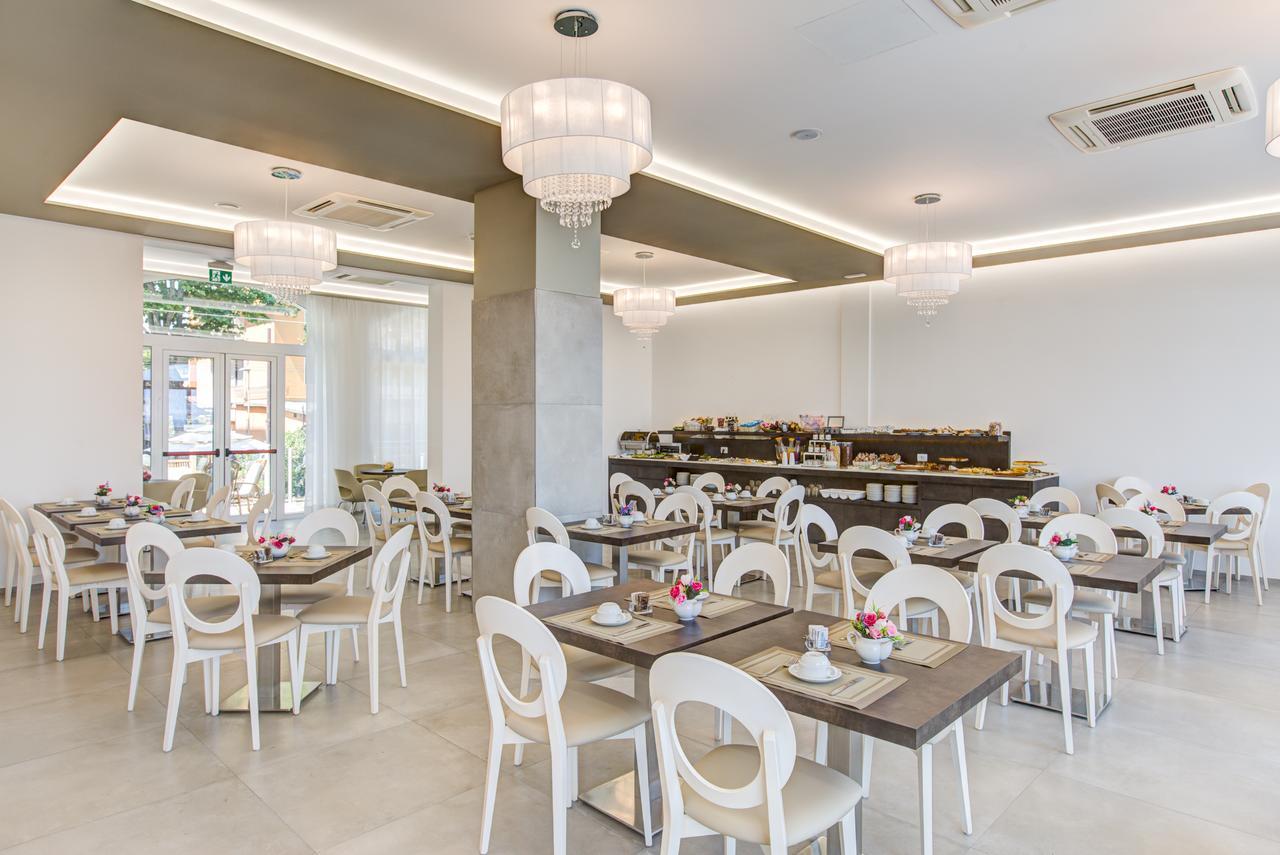 Hotel Villa Augustea ريميني المظهر الخارجي الصورة